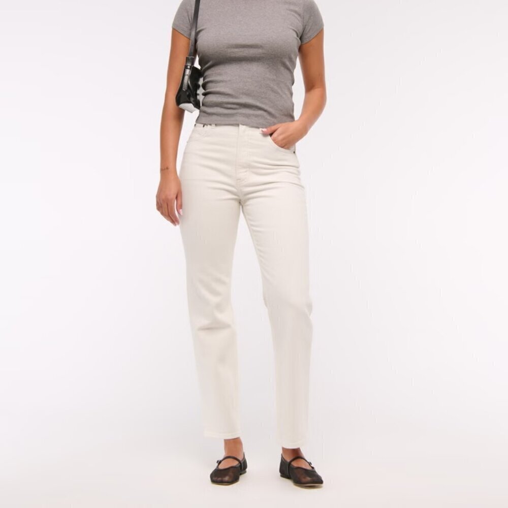 Abercrombie & Fitch Ultra High Rise Ankle Straight Jean- White- Size 28